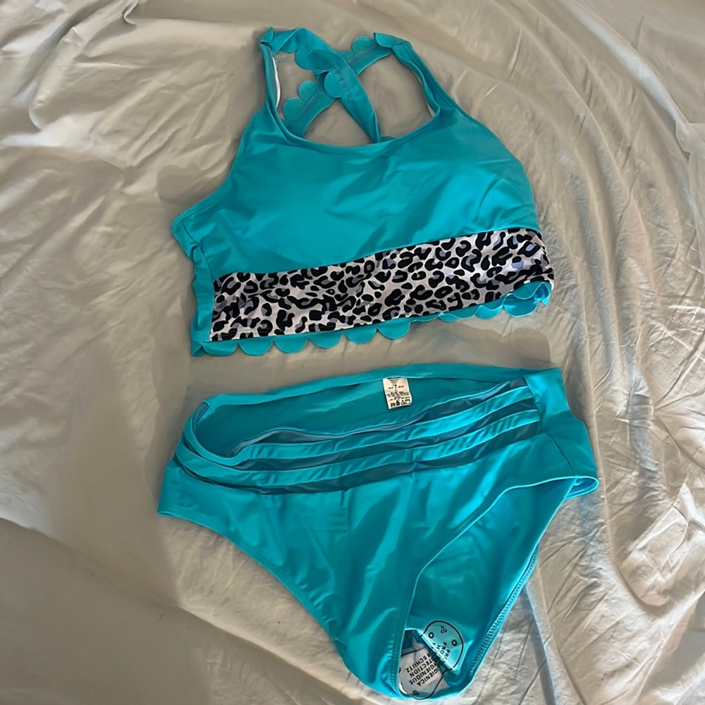 High waisted bikini